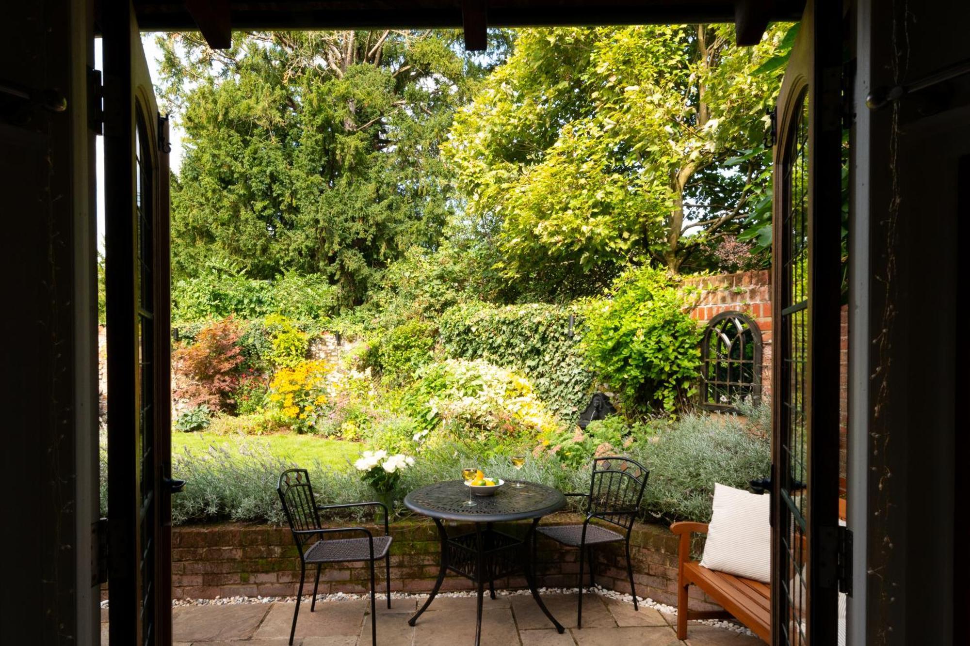 Miller Cottage A Luxury 1550'S Cottage In The Historic Centre Of Saffron Walden Ngoại thất bức ảnh